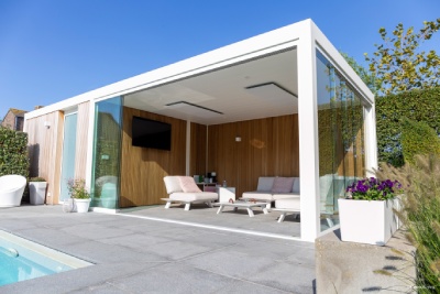 Gillot Jardin vous conseille pour bien choisir votre poolhouse en bois